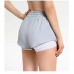 Grå shorts til yoga, løb og fitness