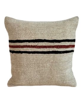 kvadratisk kelim pude 50x50 spreder hygge og varme boligen