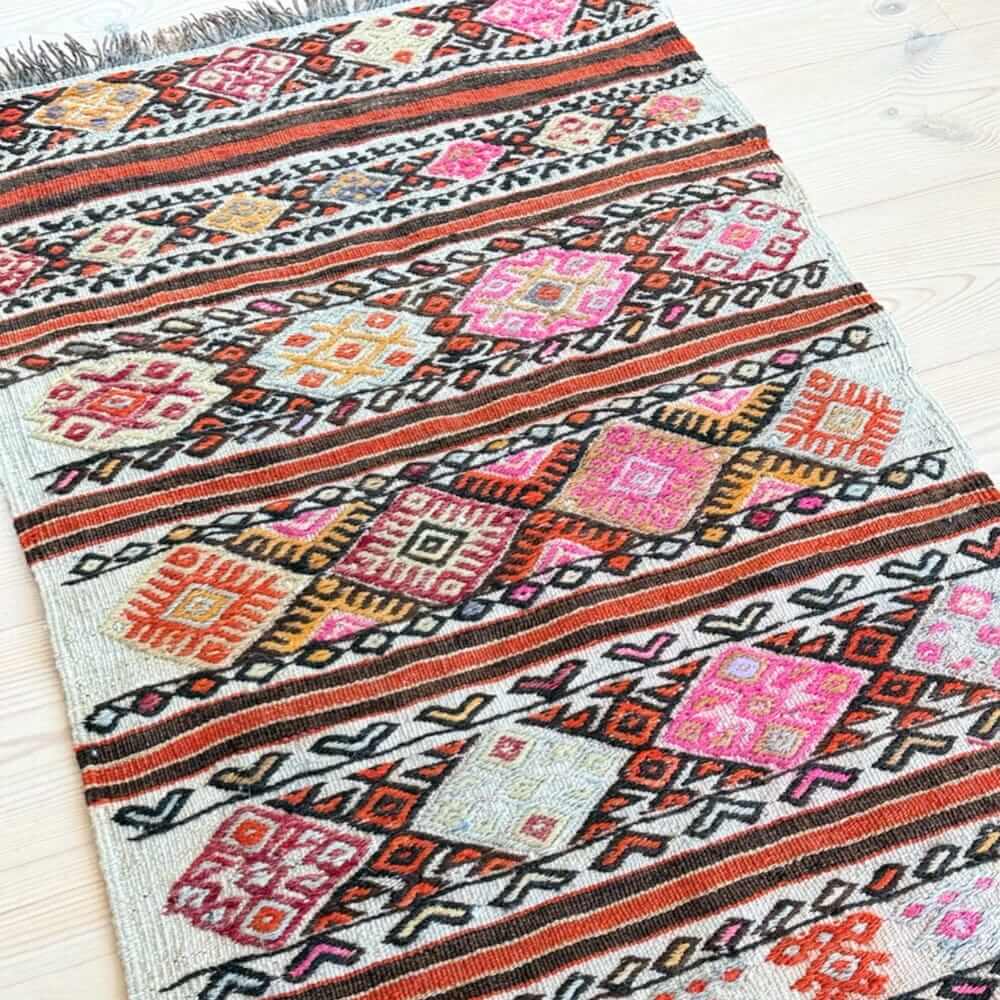 finehome kelim tæppe og kelim løber med mønster måler 70x106 cm