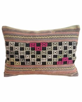 stor kelim pude nr. 166 måler 40x60 cm