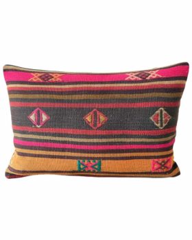kelim pude 169 fra danske finehome måler 40x60 cm