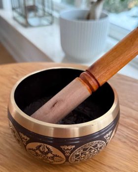 syngeskål 11 cm med trækølle fra danske finehome